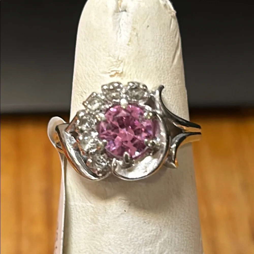 361492 Elegant 10k Wg Ring With Pink And Quartz Stones